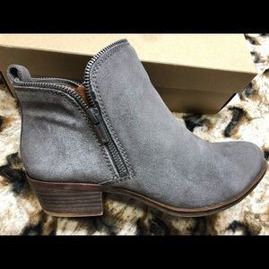 8.5 wide LuckyBrand Bartalino Bootie